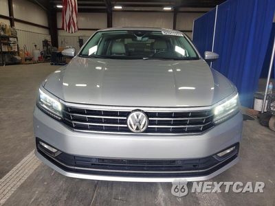 Piąte zdjęcie samochodu w środku: 2017 VOLKSWAGEN PASSAT SEL PREMIUM VIN:1VWCT7A31HC083418 - miniatura