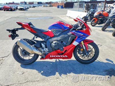 2024 HONDA CBR1000 RA JH2SC7753RK700226 - główne zdjęcie licytacji z USA - miniatura