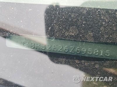 Zdjęcie 12 z 12 samochodu: 2006 TOYOTA COROLLA CE VIN:1NXBR32E26Z695815 - miniatura