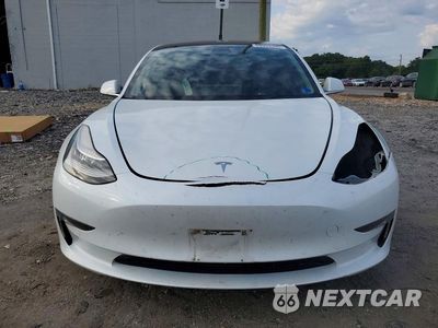 Piąte zdjęcie samochodu w środku: 2019 TESLA MODEL 3 VIN:5YJ3E1EBXKF512495 - miniatura
