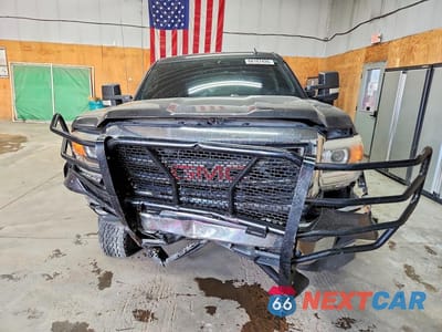 Piąte zdjęcie samochodu w środku: 2014 GMC SIERRA K1500 SLE VIN:1GTV2UECXEZ275095 - miniatura