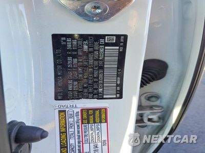 Zdjęcie 12 z 12 samochodu: 2018 HONDA CLARITY TOURING VIN:JHMZC5F38JC005751 - miniatura