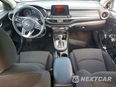 Zdjęcie 8 z 13 samochodu: 2019 KIA FORTE S VIN:3KPF34AD1KE071034 - miniatura
