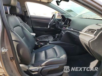 Zdjęcie 7 z 13 samochodu: 2020 HYUNDAI ELANTRA LIMITED VIN:KMHD84LF9LU942865 - miniatura