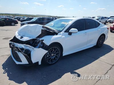2025 TOYOTA CAMRY SE 4T1DAACK7SU122752 - główne zdjęcie licytacji z USA - miniatura