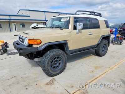2014 TOYOTA FJ CRUISER BASE JTEBU4BF3EK204109 - główne zdjęcie licytacji z USA - miniatura
