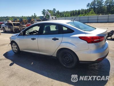 Drugie zdjęcie samochodu z przodu: 2016 FORD FOCUS S VIN:1FADP3E23GL377803 - miniatura