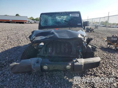 Piąte zdjęcie samochodu w środku: 2018 JEEP WRANGLER UNLIMITED SPORT VIN:1C4BJWDG1JL826193 - miniatura
