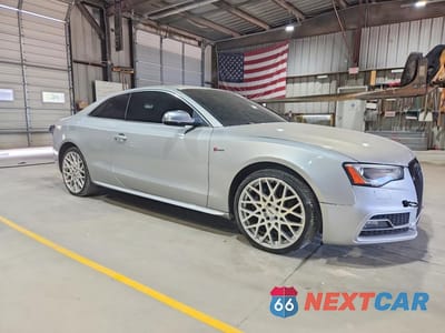 Czwarte zdjęcie samochodu z boku: 2013 AUDI S5 PREMIUM PLUS VIN:WAUCGAFRXDA034402 - miniatura
