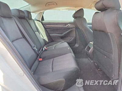 Zdjęcie 10 z 12 samochodu: 2022 HONDA ACCORD LX VIN:1HGCV1F18NA077755 - miniatura