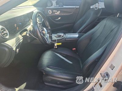 Zdjęcie 7 z 12 samochodu: 2020 MERCEDES-BENZ E 350 VIN:WDDZF8DB2LA700784 - miniatura