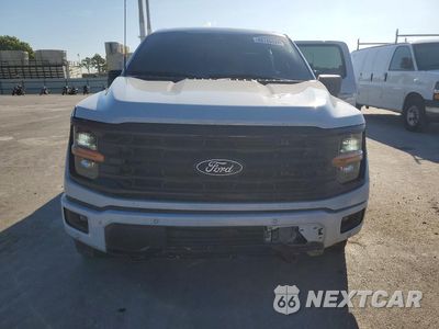 Piąte zdjęcie samochodu w środku: 2025 FORD F150 XLT VIN:1FTFW3L5XSKD90453 - miniatura