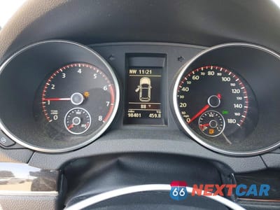 Zdjęcie 9 z 12 samochodu: 2012 VOLKSWAGEN GTI VIN:WVWEV7AJ4CW158821 - miniatura