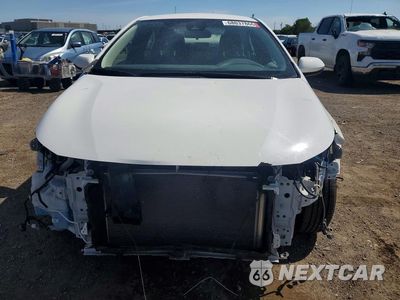 Piąte zdjęcie samochodu w środku: 2022 TOYOTA COROLLA LE VIN:JTDEAMDE8NJ042711 - miniatura