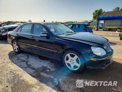 Czwarte zdjęcie samochodu z boku: 2003 MERCEDES-BENZ S 430 VIN:WDBNG70J23A378420 - miniatura