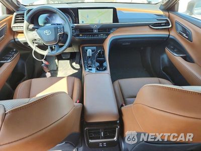Zdjęcie 8 z 13 samochodu: 2026 TOYOTA CROWN SIGNIA LIMITED VIN:JTDACAAJ3T3051911 - miniatura