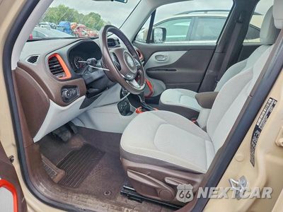 Zdjęcie 7 z 13 samochodu: 2016 JEEP RENEGADE LATITUDE VIN:ZACCJBBT5GPC79950 - miniatura