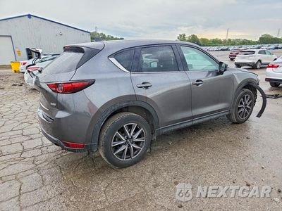 Trzecie zdjęcie samochodu z tyłu: 2017 MAZDA CX-5 GRAND TOURING VIN:JM3KFBDL6H0151807 - miniatura
