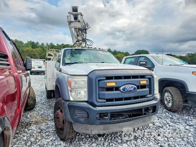 Czwarte zdjęcie samochodu z boku: 2014 FORD F450 SUPER DUTY BUCKET TRUCK VIN:1FDUF4GY7EEB29863 - miniatura