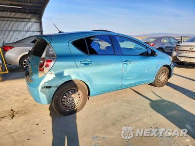 Trzecie zdjęcie samochodu z tyłu: 2013 TOYOTA PRIUS C THREE VIN:JTDKDTB35D1042525 - miniatura
