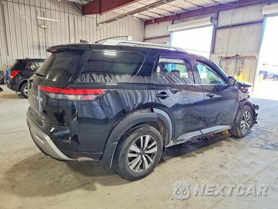 Trzecie zdjęcie samochodu z tyłu: 2024 NISSAN PATHFINDER SL VIN:5N1DR3CC6RC288600 - miniatura