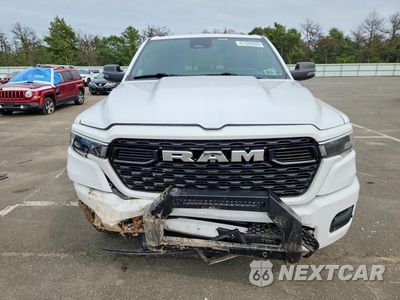Piąte zdjęcie samochodu w środku: 2025 RAM 1500 BIG HORN/LONE STAR VIN:1C6RRFFG8SN548104 - miniatura