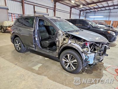 Czwarte zdjęcie samochodu z boku: 2018 TOYOTA RAV4 XLE VIN:2T3WFREV0JW510069 - miniatura