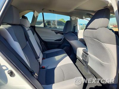 Zdjęcie 11 z 14 samochodu: 2019 TOYOTA RAV4 XLE VIN:2T3W1RFV5KC008982 - miniatura
