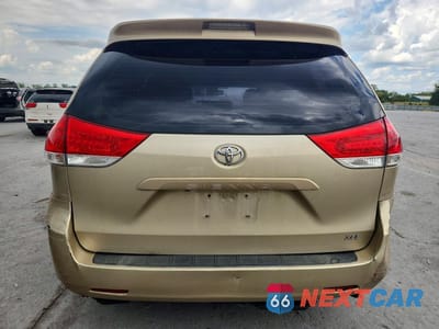 Zdjęcie 6 z 13 samochodu: 2014 TOYOTA SIENNA XLE 8-PASSENGER VIN:5TDYK3DC1ES460842 - miniatura