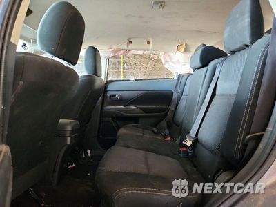 Zdjęcie 11 z 13 samochodu: 2016 MITSUBISHI OUTLANDER SE VIN:JA4AD3A3XGZ050052 - miniatura