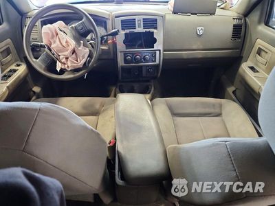 Zdjęcie 8 z 13 samochodu: 2006 DODGE DAKOTA QUAD SLT VIN:1D7HW48NX6S521416 - miniatura