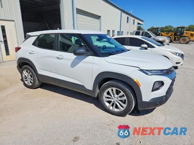Czwarte zdjęcie samochodu z boku: 2021 CHEVROLET TRAILBLAZER LS VIN:KL79MMS26MB129322 - miniatura
