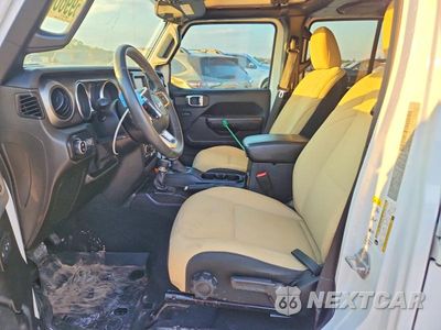 Zdjęcie 7 z 12 samochodu: 2020 JEEP GLADIATOR SPORT VIN:1C6HJTAG3LL115649 - miniatura