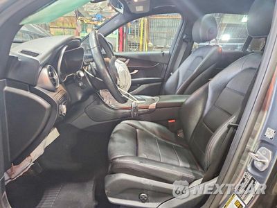 Zdjęcie 7 z 13 samochodu: 2020 MERCEDES-BENZ GLC 300 4MATIC VIN:W1N0G8EB4LF801464 - miniatura