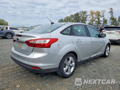 Trzecie zdjęcie samochodu z tyłu: 2014 FORD FOCUS SE VIN:1FADP3F29EL211216 - miniatura