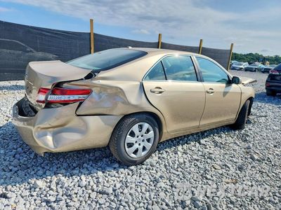 Trzecie zdjęcie samochodu z tyłu: 2010 TOYOTA CAMRY LE VIN:4T1BF3EK3AU026729 - miniatura