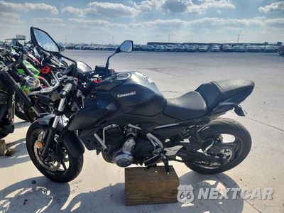 Trzecie zdjęcie samochodu z tyłu: 2017 KAWASAKI ER650 H VIN:JKAEREH15HDA05170 - miniatura