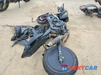 Zdjęcie 6 z 9 samochodu: 2007 SUZUKI GSX-R1000 VIN:JS1GT77A072110651 - miniatura