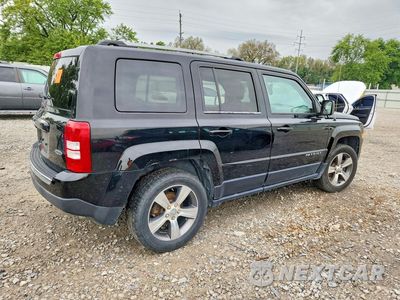 Trzecie zdjęcie samochodu z tyłu: 2016 JEEP PATRIOT LATITUDE VIN:1C4NJRFB7GD673192 - miniatura