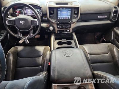 Zdjęcie 8 z 12 samochodu: 2020 RAM 1500 LARAMIE VIN:1C6SRFJT7LN414045 - miniatura