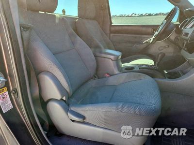 Zdjęcie 10 z 12 samochodu: 2011 TOYOTA TACOMA BASE VIN:5TFPX4EN1BX004607 - miniatura