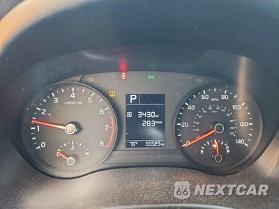 Zdjęcie 9 z 12 samochodu: 2023 KIA RIO S VIN:3KPA24AD8PE545517 - miniatura