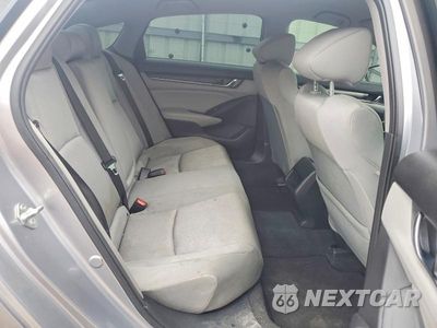 Zdjęcie 10 z 12 samochodu: 2020 HONDA ACCORD LX VIN:1HGCV1F13LA035197 - miniatura