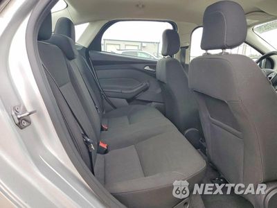 Zdjęcie 10 z 12 samochodu: 2018 FORD FOCUS SE VIN:1FADP3F2XJL292060 - miniatura