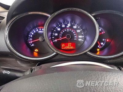 Zdjęcie 9 z 13 samochodu: 2013 KIA SORENTO LX VIN:5XYKT4A25DG388835 - miniatura