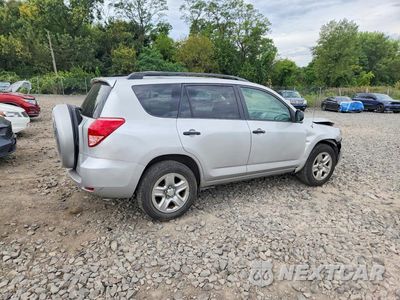 Trzecie zdjęcie samochodu z tyłu: 2008 TOYOTA RAV4 BASE VIN:JTMBD35V285208690 - miniatura