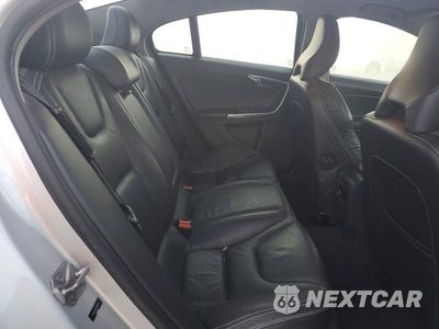 Zdjęcie 10 z 12 samochodu: 2014 VOLVO S60 T5 VIN:YV1612FH5E1282275 - miniatura