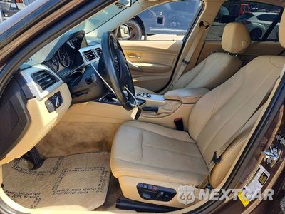 Zdjęcie 7 z 12 samochodu: 2012 BMW 328 I SULEV VIN:WBA3C1C56CF432916 - miniatura