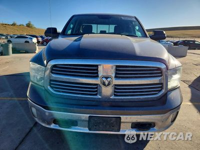Piąte zdjęcie samochodu w środku: 2016 RAM 1500 VIN:1C6RR7GT8GS343232 - miniatura