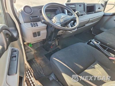 Zdjęcie 8 z 12 samochodu: 2019 MITSUBISHI FUSO TRUCK OF AMERICA INC FE FEC72S VIN:4UZBVH110KGKR9608 - miniatura